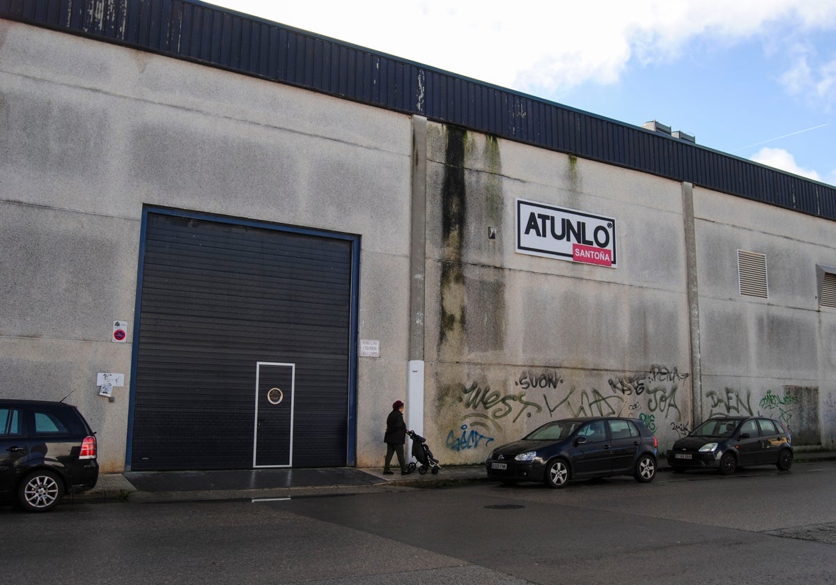 Fábrica de Atunlo en Santoña, ya cerrada.