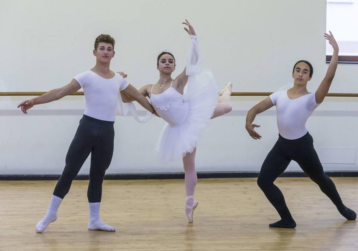 Alumnos de la Escuela de Danza Belín Cabrillo, uno de los centros que participa en la Feria.