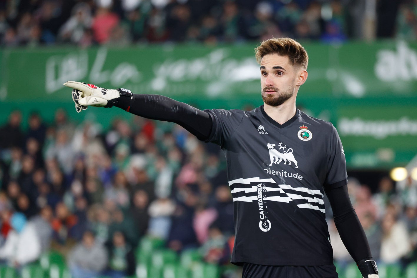 Los jugadores del Espanyol apenas inquietaron a Jokin Ezkieta