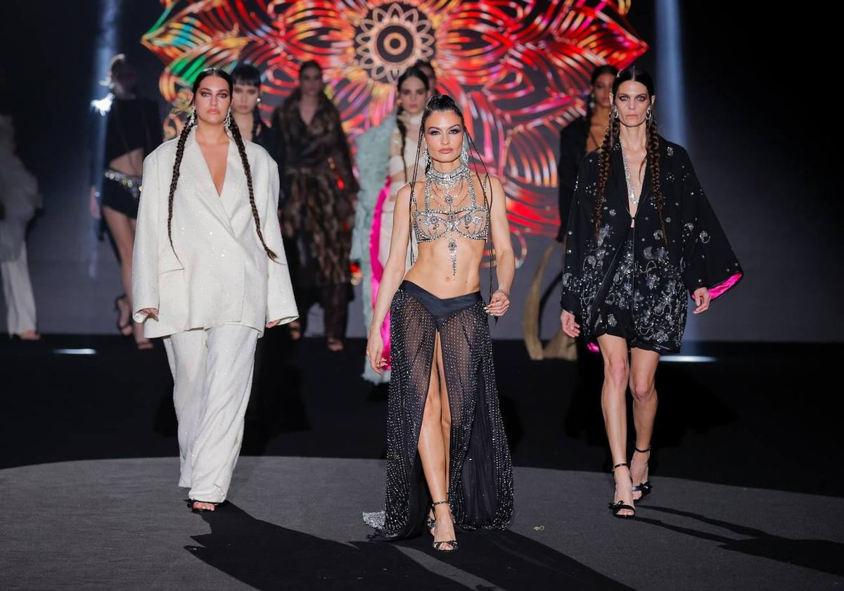 Odette Álvarez, desfile y homenaje en Madrid