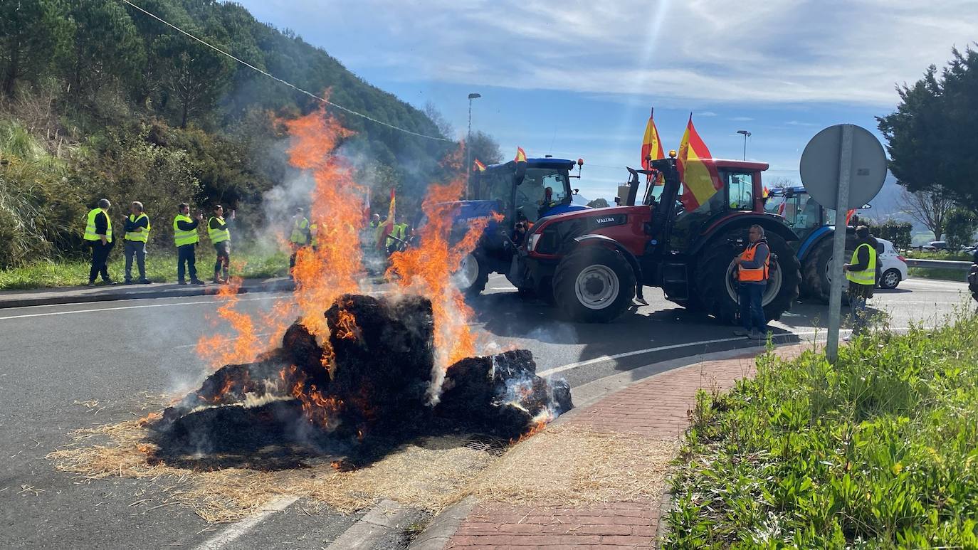 Desde Unquera se cortó la A-8