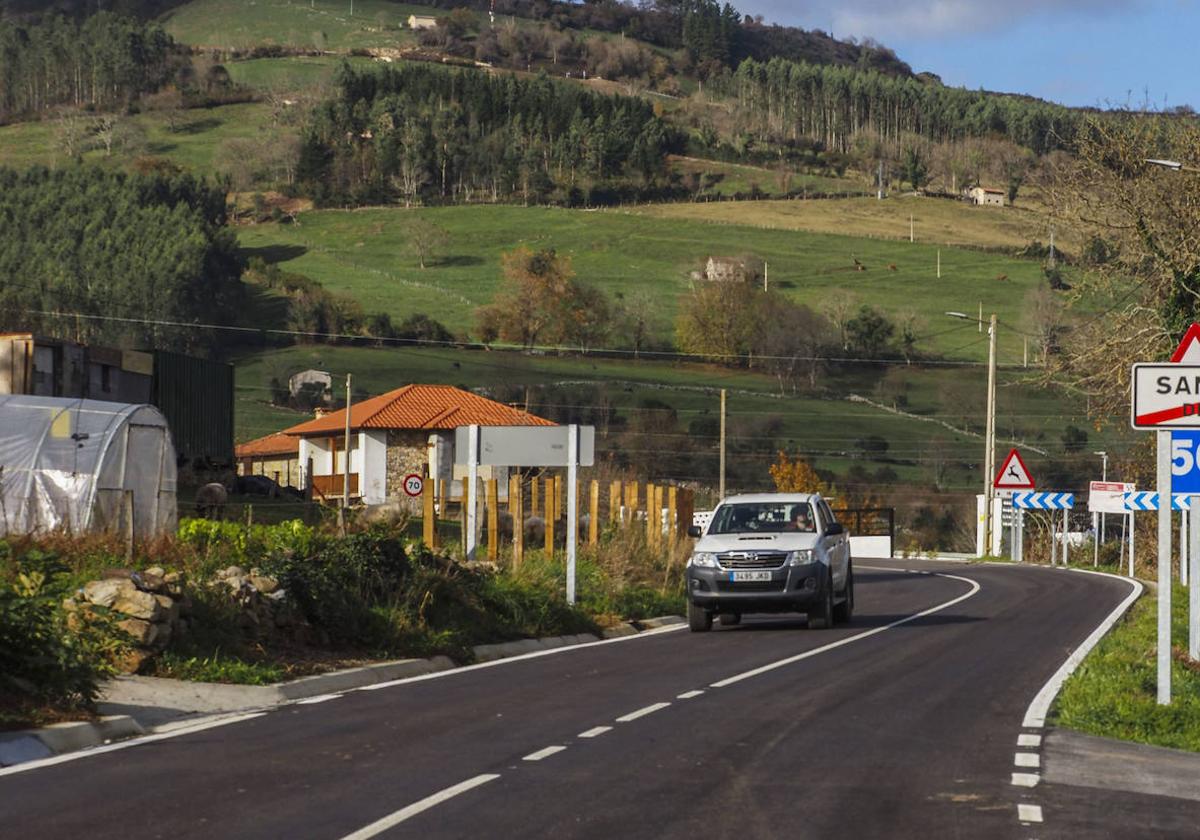 Valoración de ofertas. Imagen de la carretera Castillo Pedroso-San Vicente de Toranzo sobre la que informaron los dos técnicos de Gesvicán.