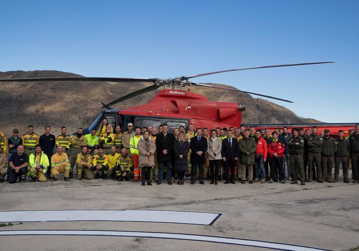 El helipuerto de Ruente vuelve a ser base de la brigada contra incendios del Ministerio