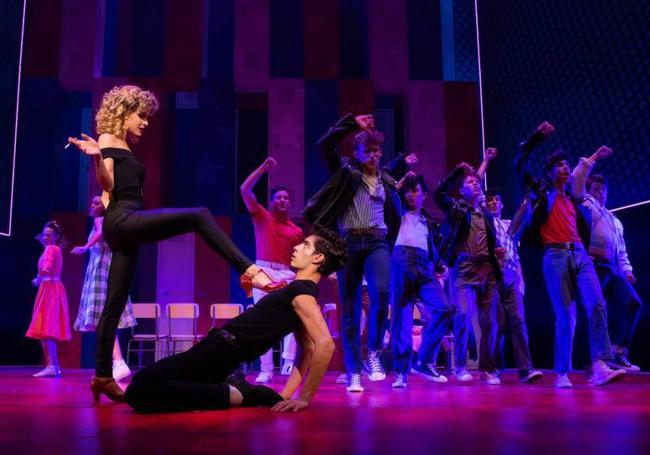 Una escena de Grease, el musical, que este fin de semana llega al Palacio de Festivales