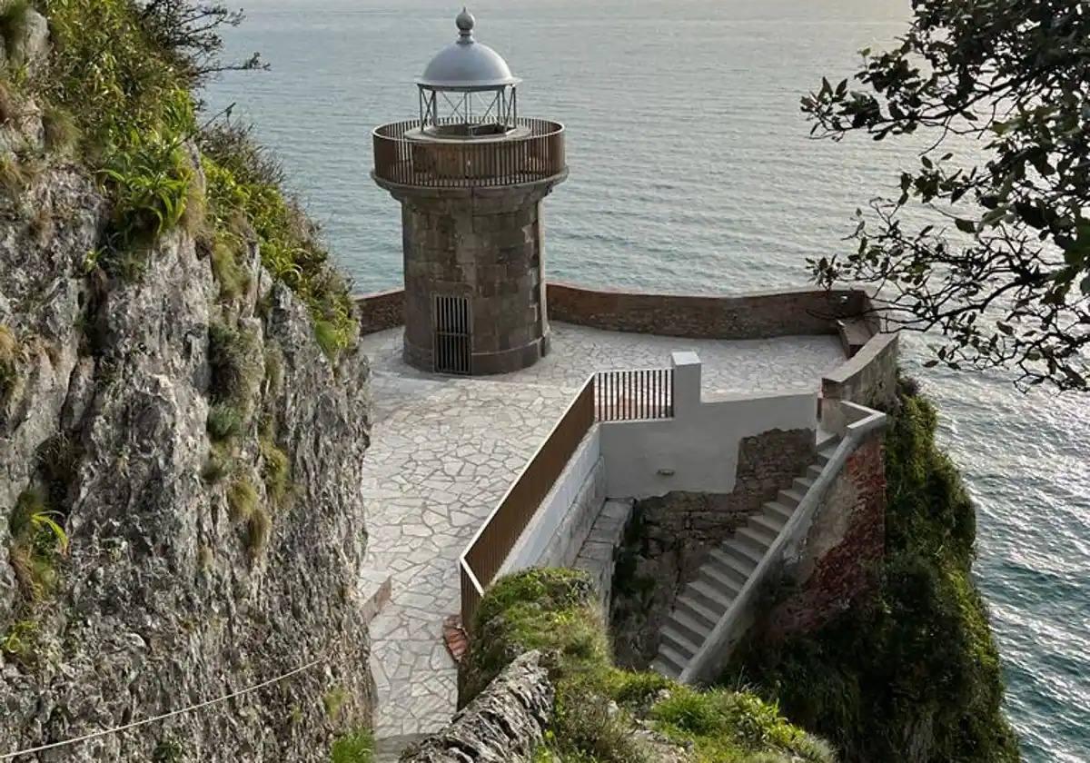 Santoña y Cantur estudian fórmulas para regular el acceso al Faro del Caballo