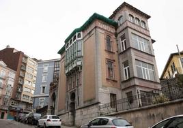 El Palacio de Cortiguera, en el entorno de Cañadío, lleva más de dos décadas desocupado.