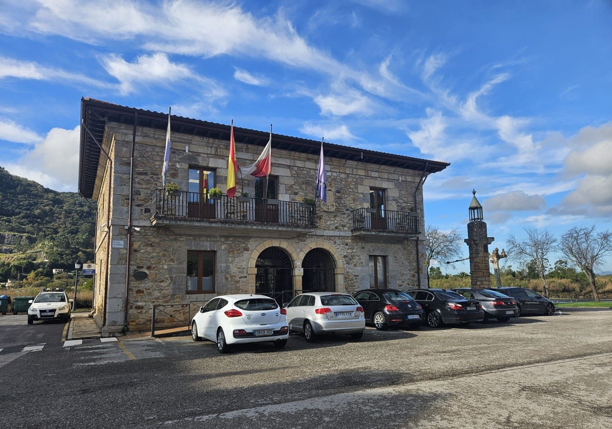 Casa Consistorial de Limpias.