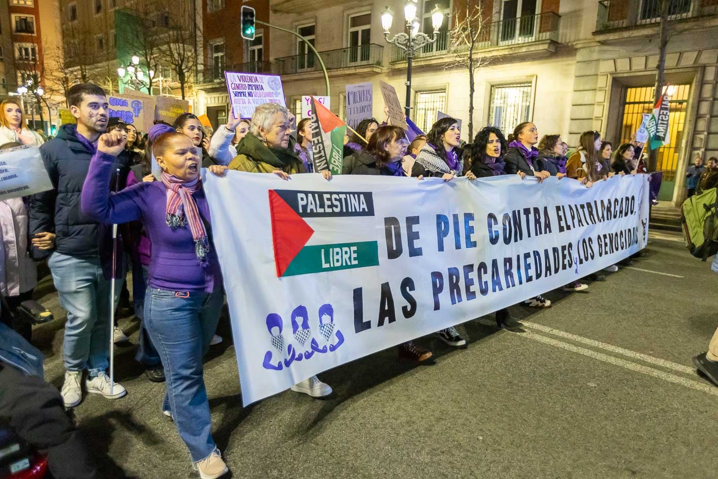 Asambleas Feministas Abiertas de Cantabria ha denunciado que el desorden mundial y la crisis civilizatoria, creada por un sistema «capitalista y patriarcal», está llevando a la «destrucción de la vida humana y del medio ambiente»