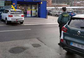 Dispositivo de vigilancia de la Guardia Civil en un súpermercado