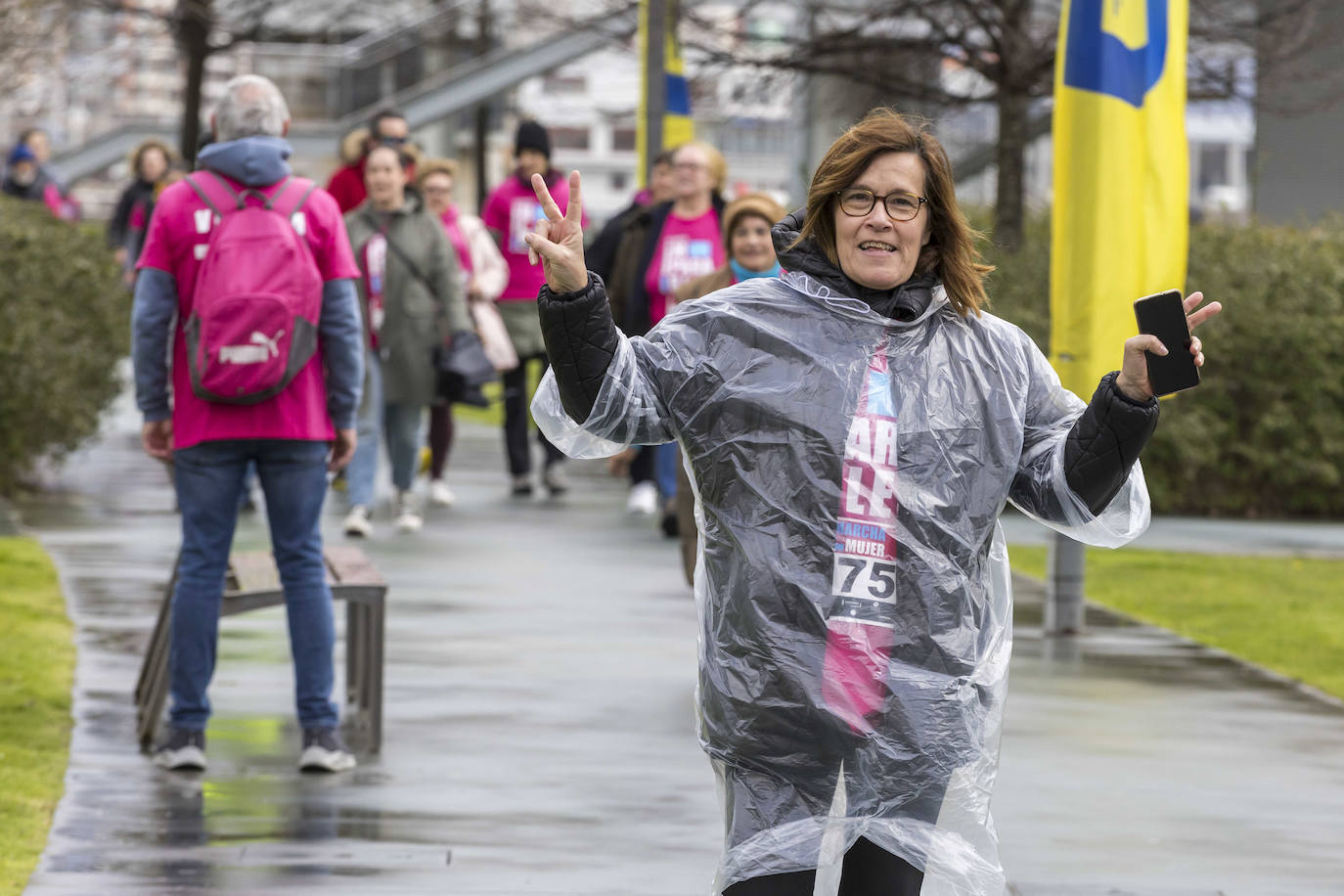 Búscate en la Marcha de la Mujer de Santander