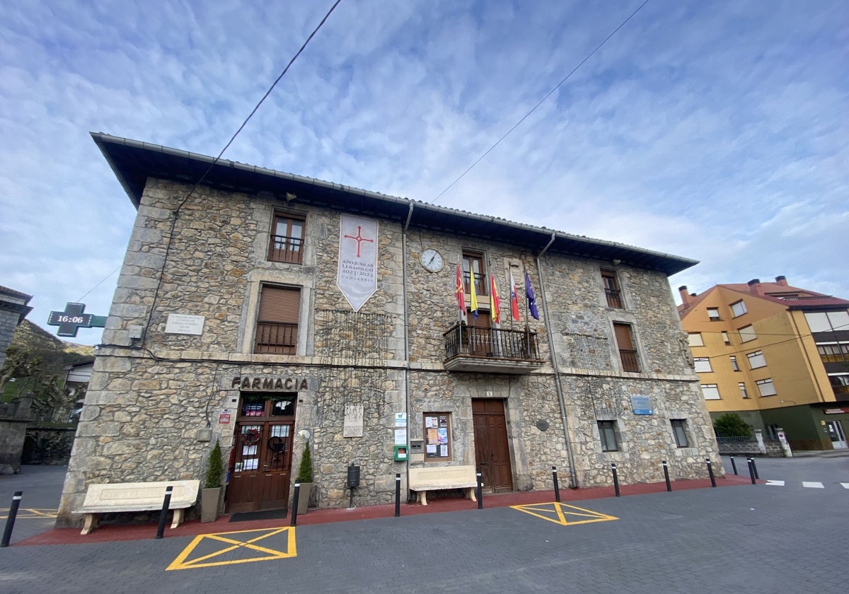 Casa Consistorial de Arredondo.