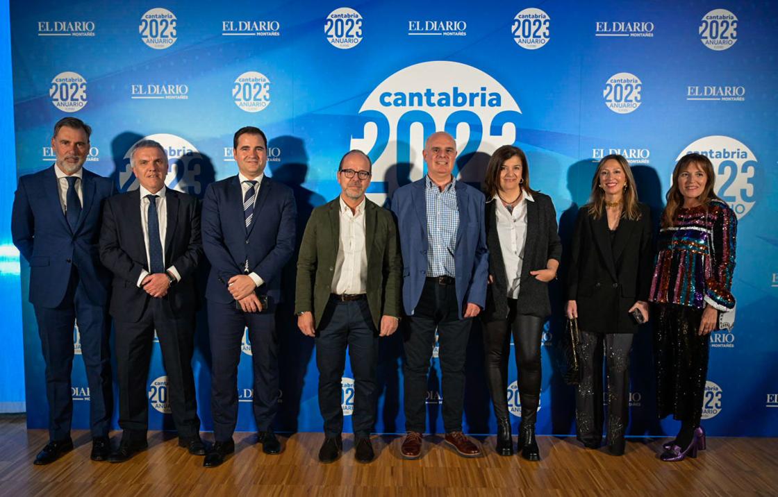 Jesús Maillo, Héctor Alonso, Raúl Martín, Fernando Rodríguez, Víctor de la Sota, Susana Garaigorta, Marta Sainz y Marta Rubio.