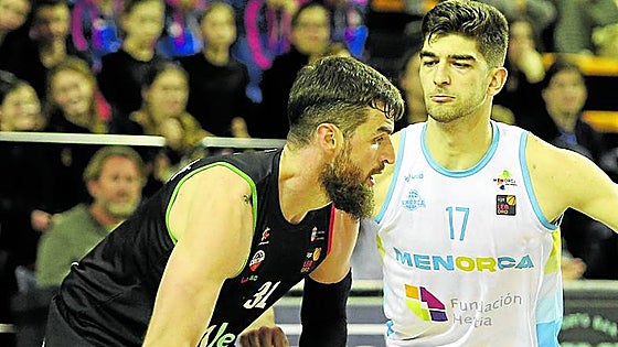 El Alega naufraga ante el Menorca