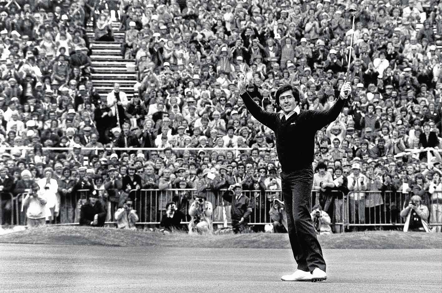 Primer Major. El genio de Pedreña levanta los brazos tras ganar sy primer Open Británico en Royal Lytham en 1979. 