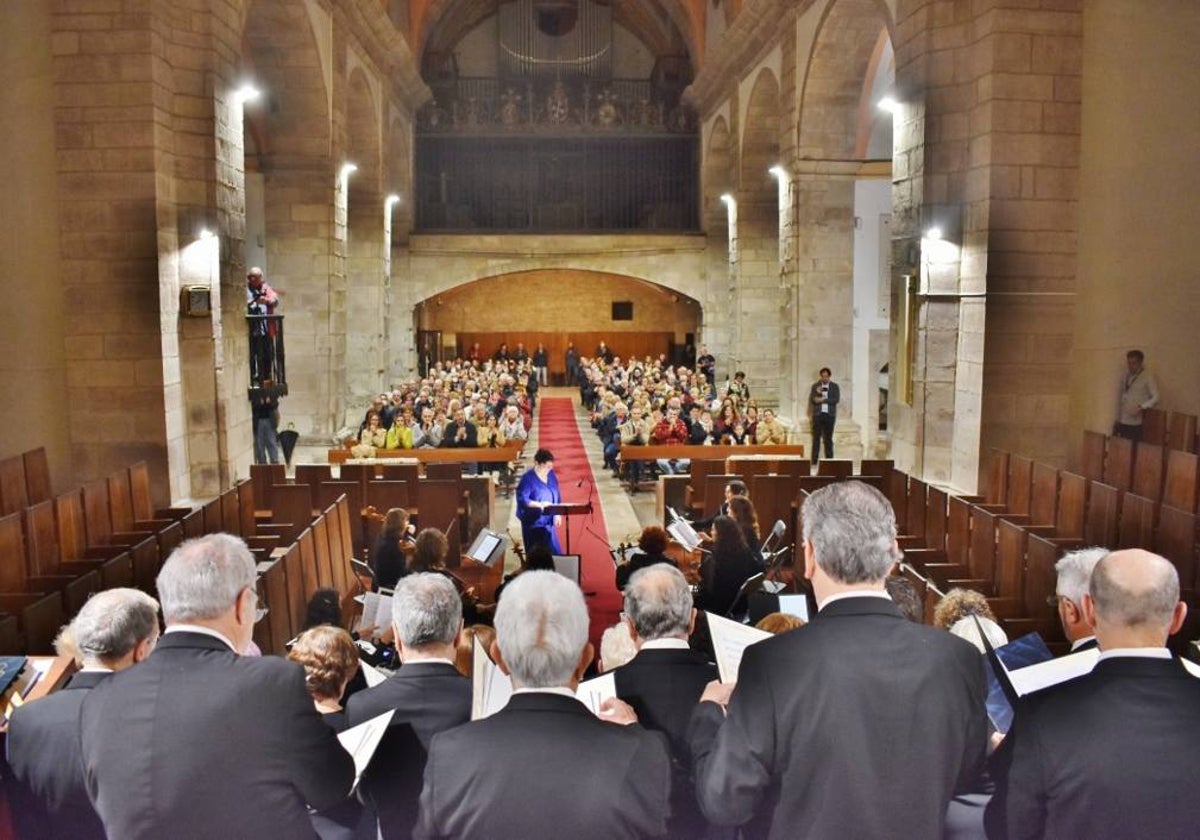 La Coral de Los Corrales vuelve este Jueves Santo al Santuario de Las Caldas de Besaya.