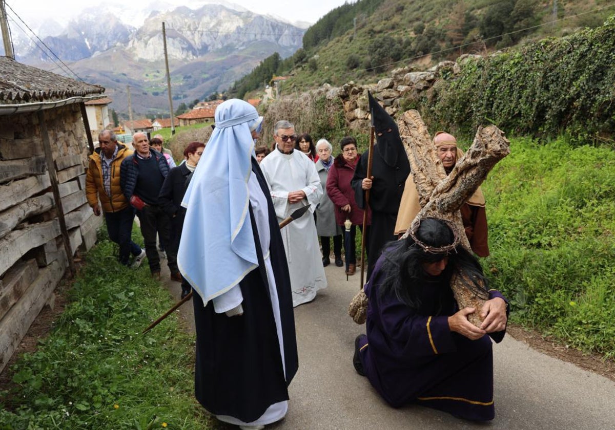 Bedoya celebró su viacrucis tradicional