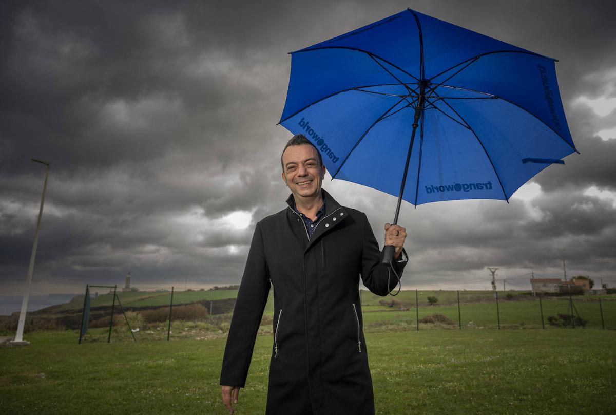 «El encanto de Cantabria está también en su climatología, y eso hay que saberlo vender»