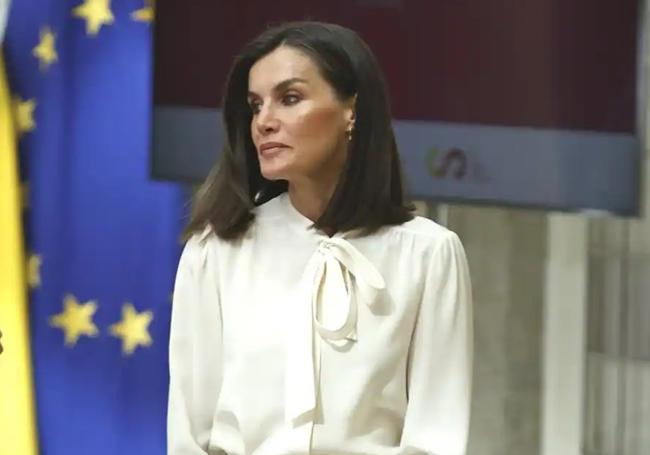 La reina Letizia con su último cambio de look.