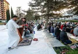 La despedida del Ramadán celebrada en Torrelavega, en imágenes