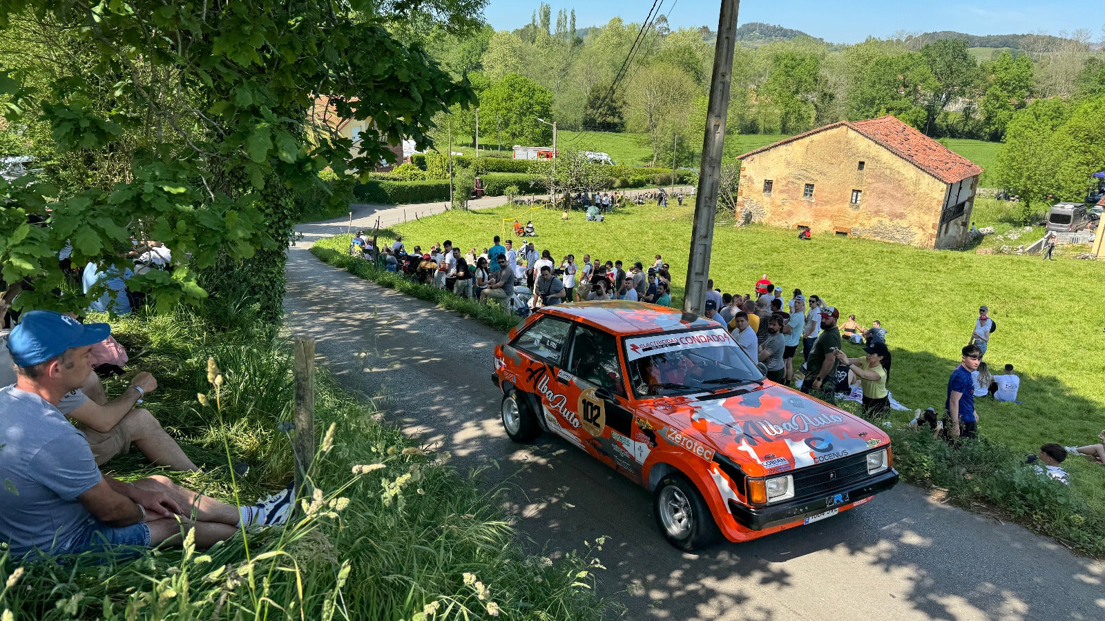 Pablo Pazó, con su Talbot Sunbcam.