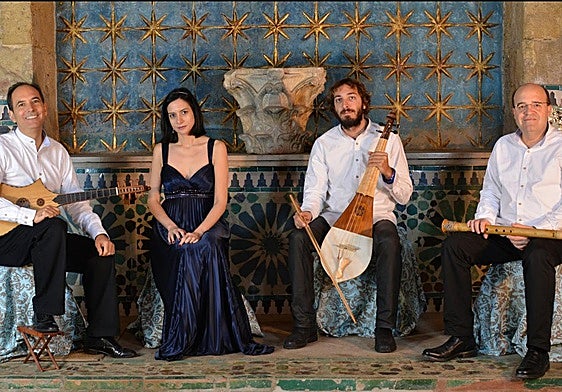 La agrupación no solo destaca por sus actuciones, sino por sus labores de investigación musicológica y de reconstrucción de instrumentos antiguos.