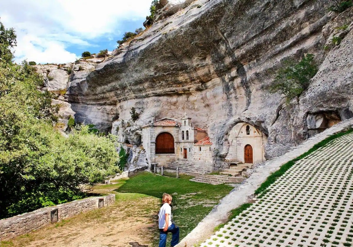 Monumento Natural de Ojo Guareña.