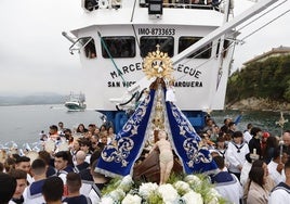 La procesión marítima es el acto central de la fiesta de La Folía.