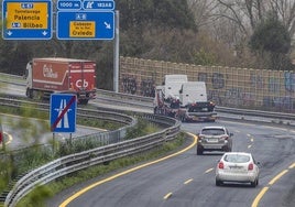 Estrechamiento de calzada en la A-67 a su paso por Torrelavega