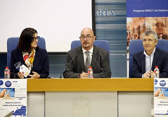 Gema Igual, César Pascual y Luis Carretero durante la presentación del proyecto.