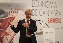 Marín, durante un momento de su intervención de ayer en el Hotel Sardinero de Santander.