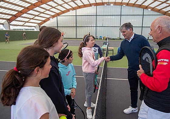 Toni Nadal en las instalaciones del complejo de La Albericia