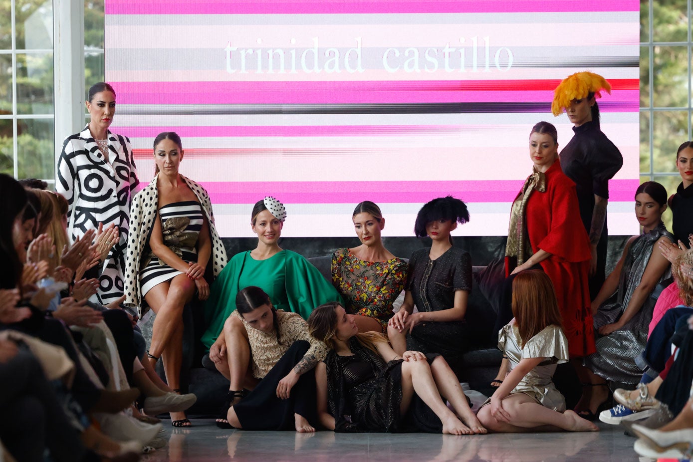 Las modelos del desfile de Trinidad Castillo, posando juntas.