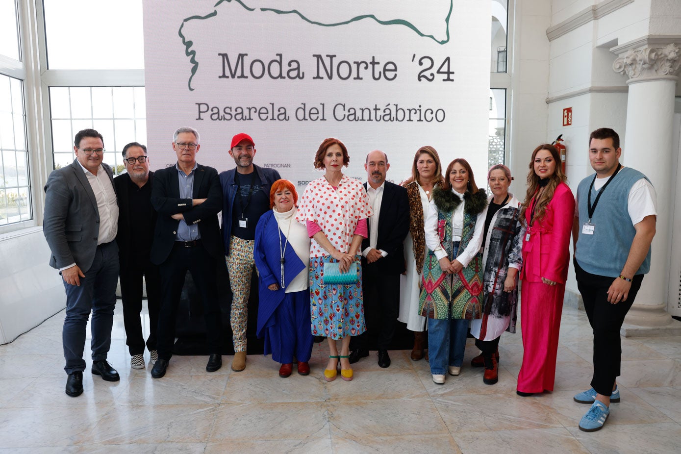 Rosendo Ruiz, Miguel Rincón, Alberto Ibáñez, José Luis Callejo, Rosa Pereda, Agatha Ruiz de la Prada, Álvaro Lavín, Concepción Revuelta, Silvia Barbón, María José Pereda, Laura González y Martín Vuelta.