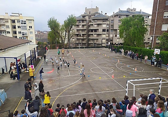 Un momento de la carrera celebrada en el CEIP Sardinero.