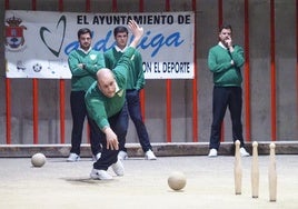 Jonathan García birla ante sus compañeros en Borbolla.