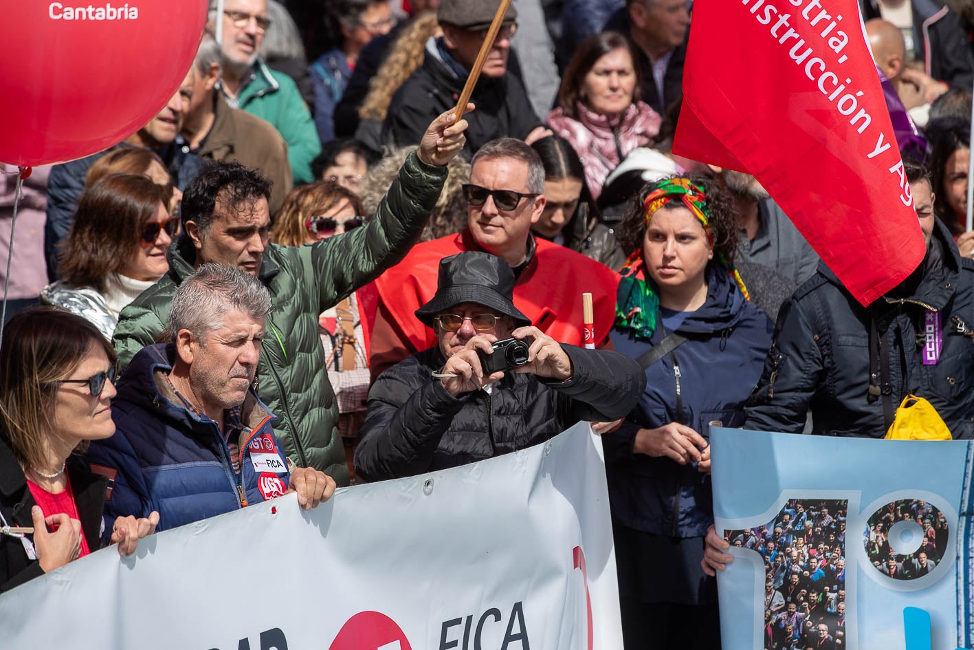 La industria y su situación también fue uno de los asuntos del día.