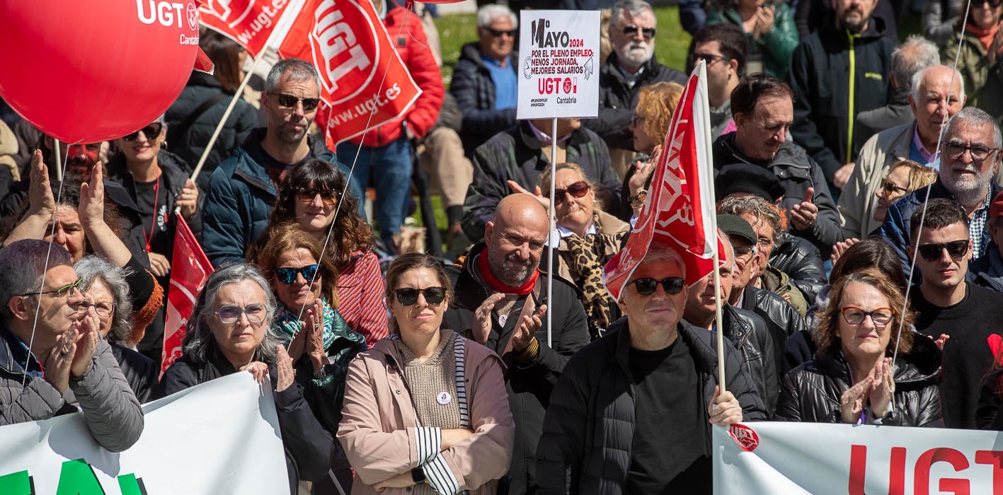 Los asistentes reclamaron el pleno empleo en España.