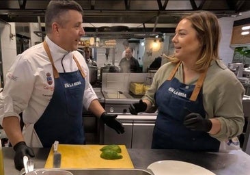 'Hoy cocinamos con...' Kike Pérez, de la Taberna del Herrero: timbal de tomate, aguacate y langostinos