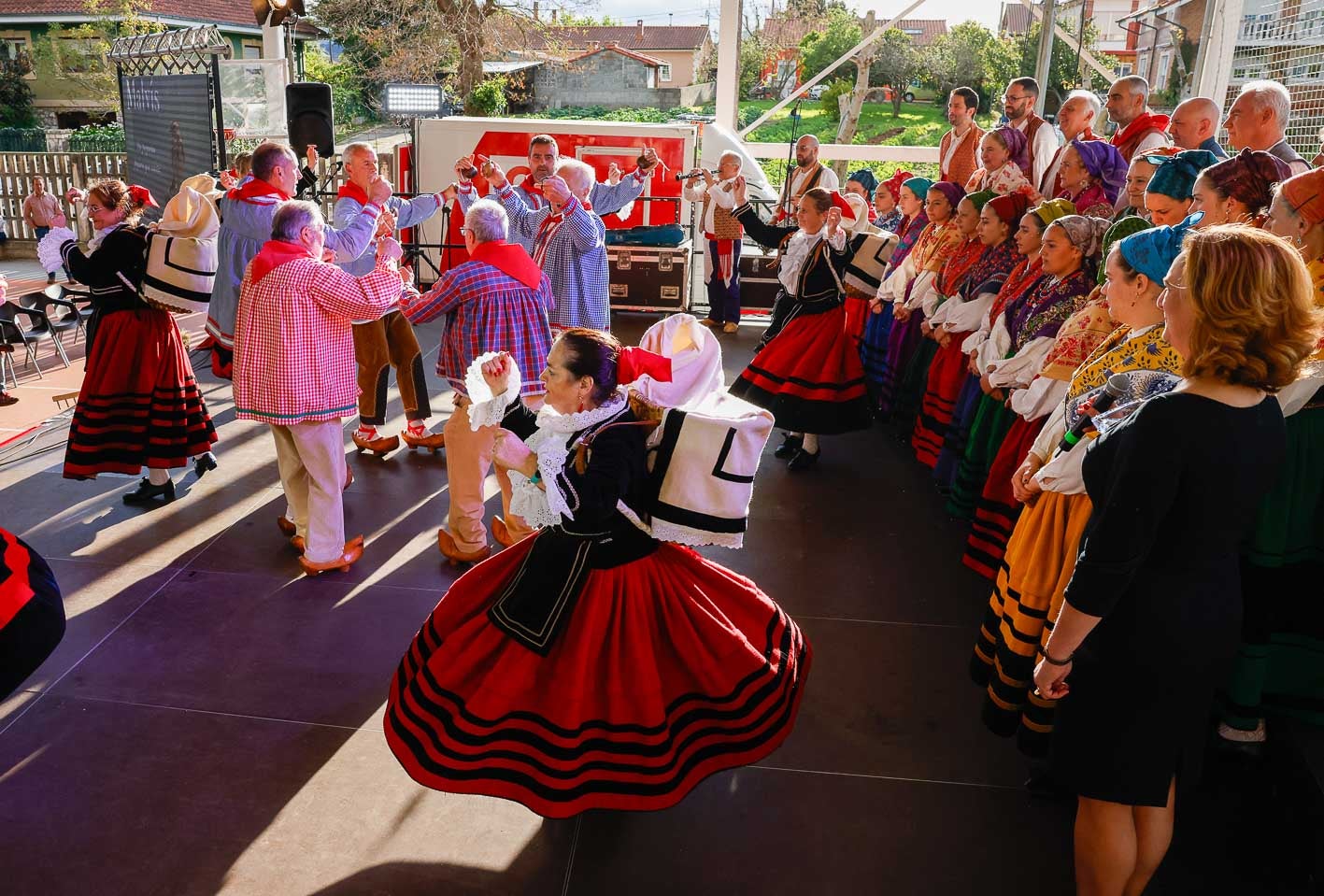 Con esta cita, el municipio se propone recordar al Malvís y, además, subrayar la importancia de «mantener vivas nuestras tradiciones», como enfatizó durante la presentación del tributo, Carmen Olarreaga, de la Agrupación de Danzas 'Virgen de las Nieves'.