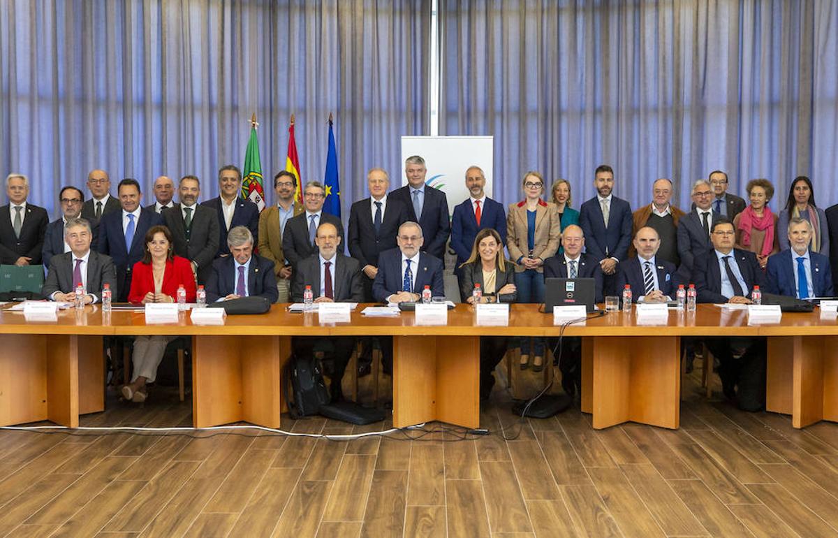 Los rectores de las universidades de España y Portugal en su reunión de Santander.