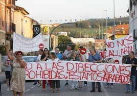 Manifestación realizada el año pasado por los vecinos de Sierrapando en la Avenida de Bilbao.