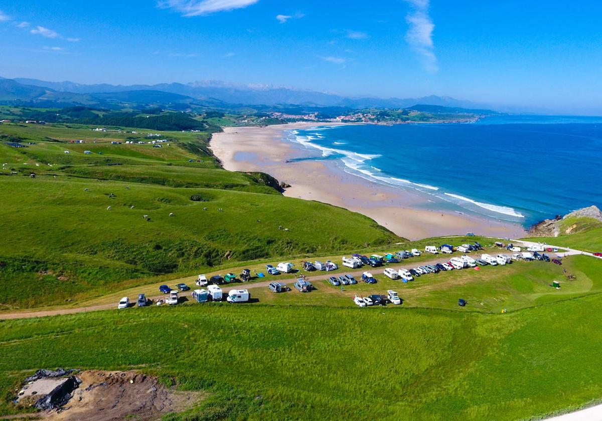 Así son las diez playas de Cantabria con bandera azul