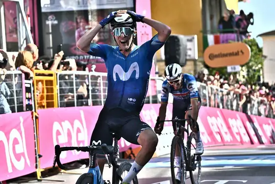 Pelayo Sánchez, tras ganar la sexta etapa del Giro.