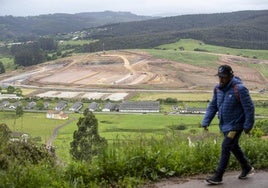 Vista panorámica del estado actual de las obras del polígono de La Pasiega.