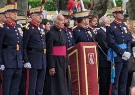 Serafín Sedano, junto a otros miembros de la Guardia Real.