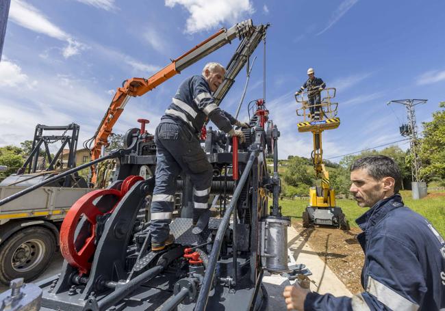 La máquina ha sido instalada cuidadosamente pieza a pieza.