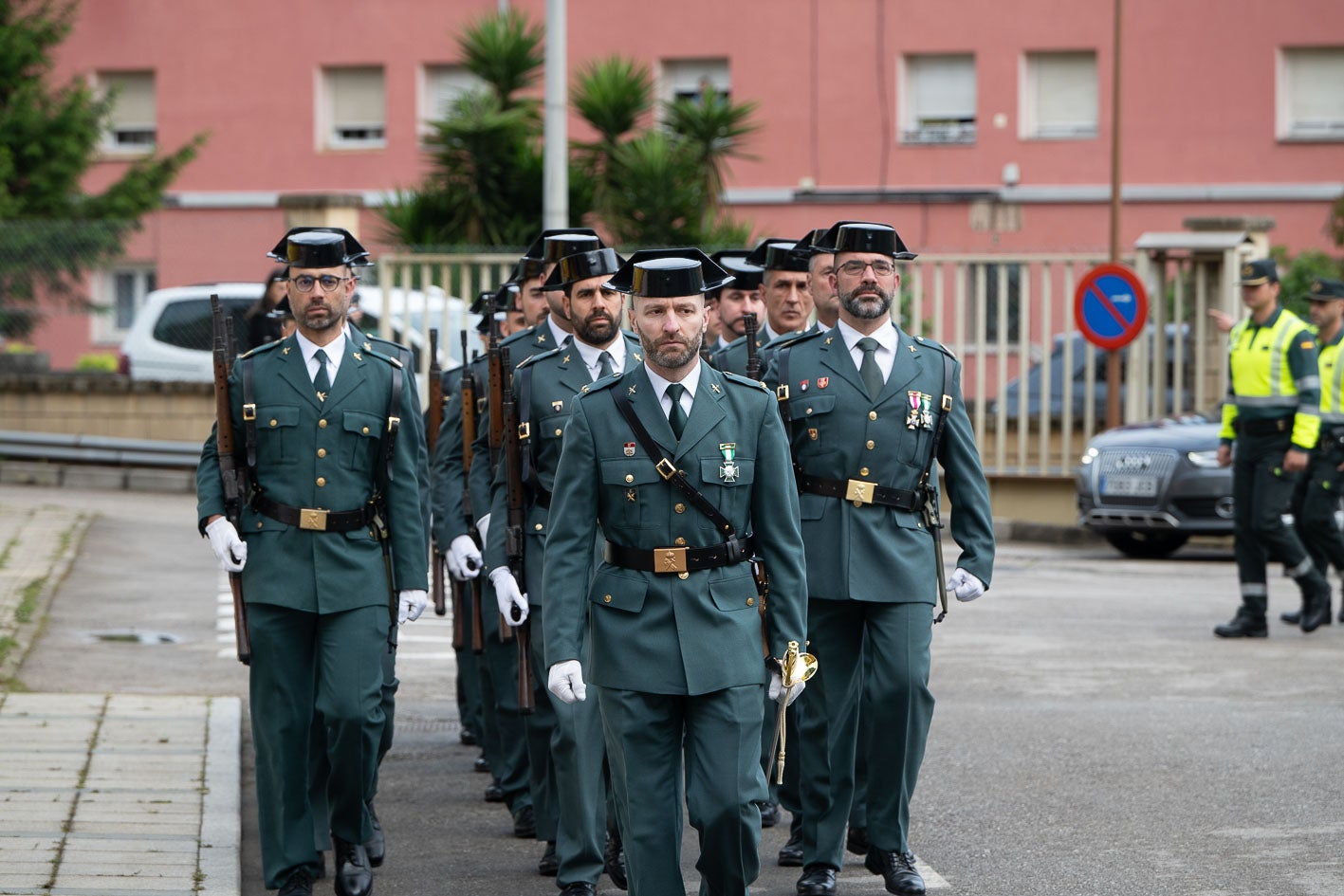 Las marchas de diferentes unidades han sido parte del protocolo. 