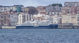 El imponente barco, de 152 metros de eslora.