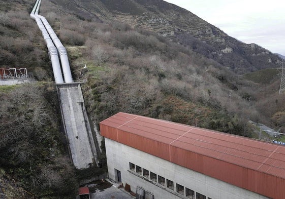 Imagen de la actual central hidroeléctrica de Aguayo.