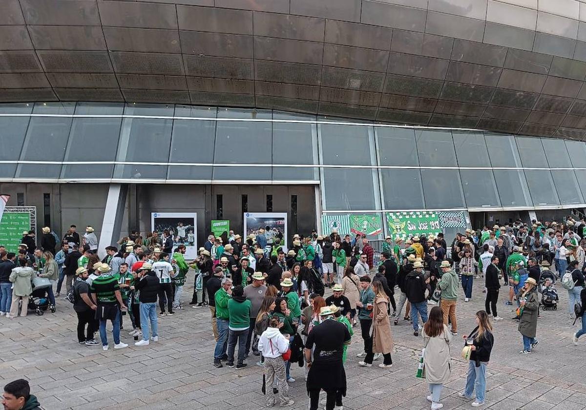 La 'fan zone', poco después de las dos de la tarde.